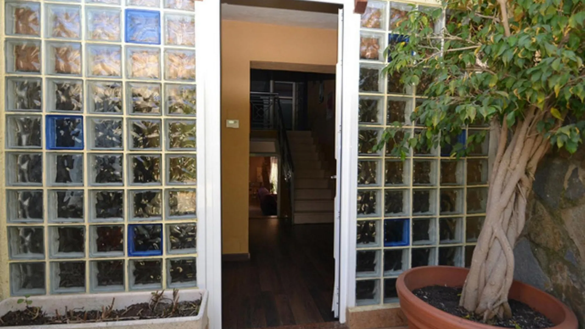 Pins Villa Planetcostadorada Salou